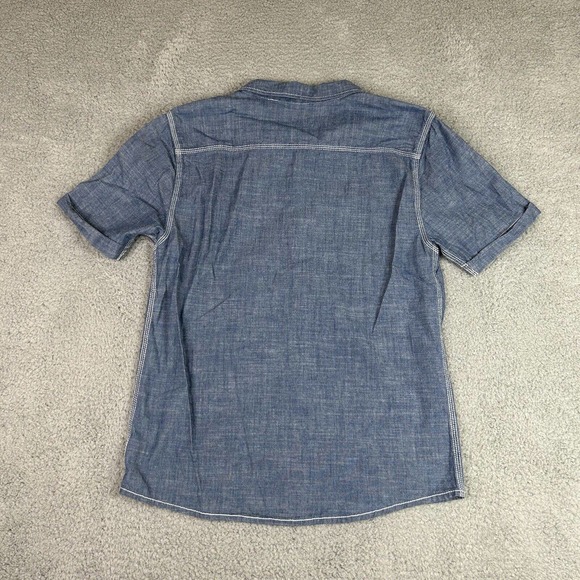 Red Camel Shirt Boys XL Blue Chambray Cotton Casual Button Up Modern Preppy - Picture 8 of 9